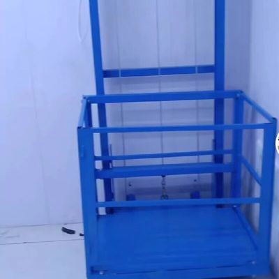 آسانسور باربری با حفاظت از قفل های ایمنی